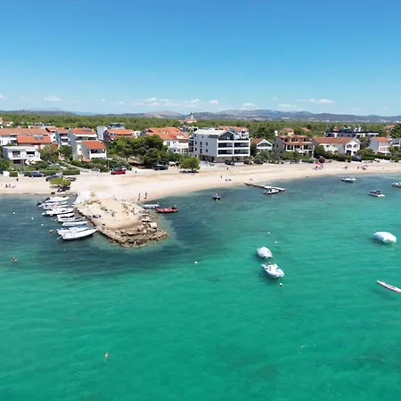 Mint Croatia סרימה